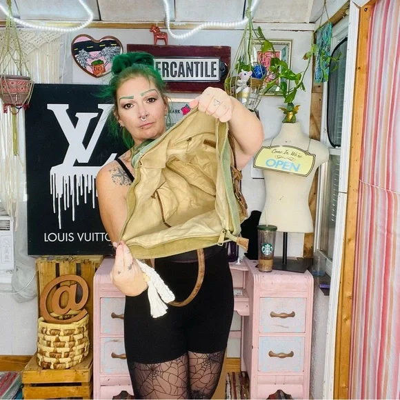 Green and Tan Structured Tote with Gold Hardware - Picture 6 of 16